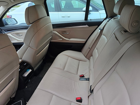 BMW 525d 6 of 6