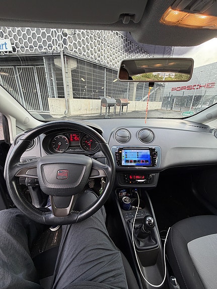 Seat Ibiza 3 of 9