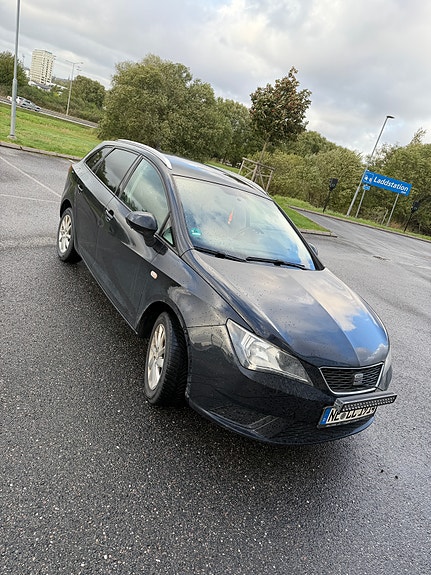 Seat Ibiza 2 of 9