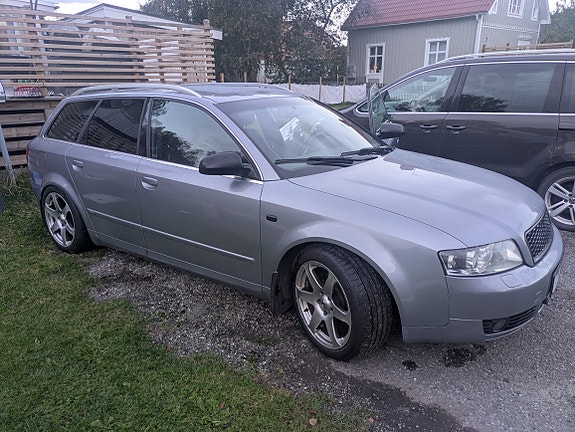 Audi A4 2 of 14
