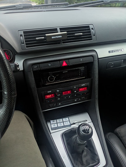 Audi A4 11 of 14