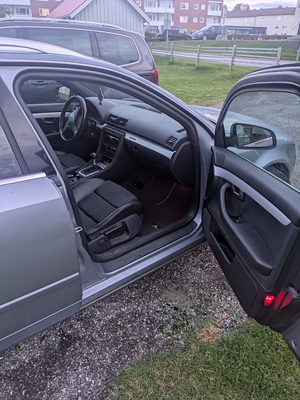 Audi A4 8 of 14