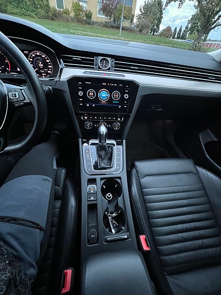 Volkswagen Passat 7 of 12