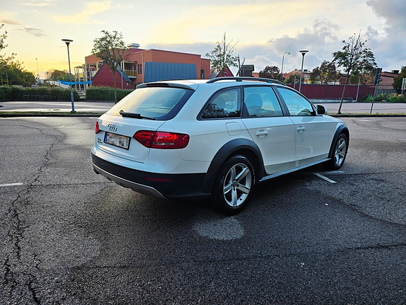 Audi A4 allroad 2 of 9