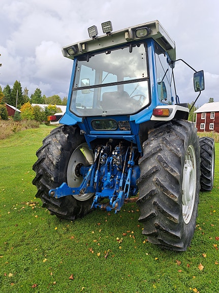 Ford 8210 3 of 6