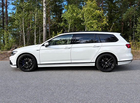 Volkswagen Passat 3 of 25