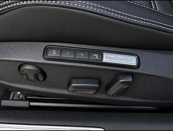 Volkswagen Passat 15 of 25