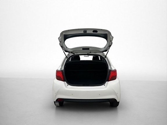 Toyota Yaris 29 of 29