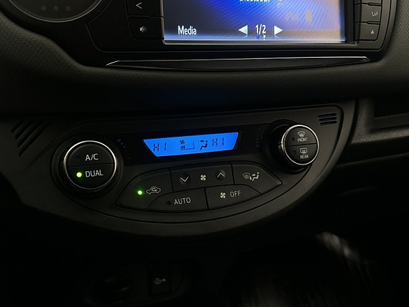 Toyota Yaris 20 of 29