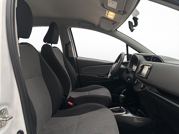 Toyota Yaris 22 of 29