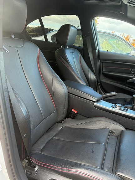 BMW 335i 18 of 26