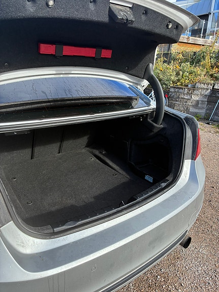 BMW 335i 21 of 26
