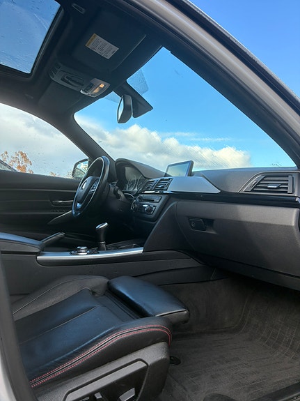 BMW 335i 20 of 26