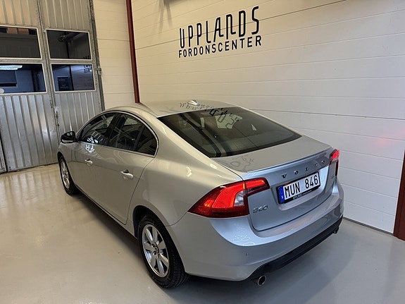 Volvo S60 4 of 22