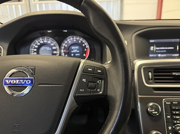 Volvo S60 16 of 22