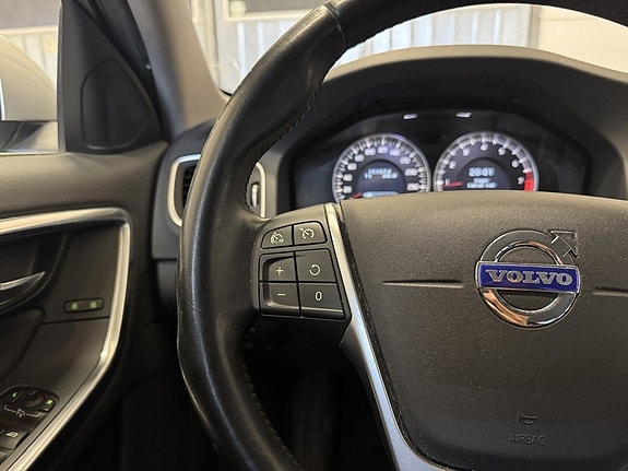 Volvo S60 15 of 22