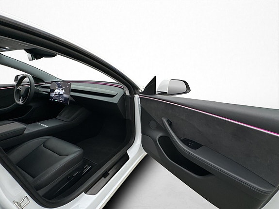 Tesla Model 3 25 of 30