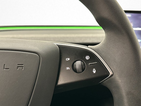 Tesla Model 3 16 of 30