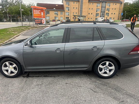 Volkswagen Golf VI 8 of 9