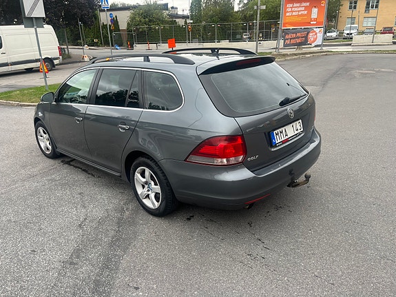 Volkswagen Golf VI 4 of 9