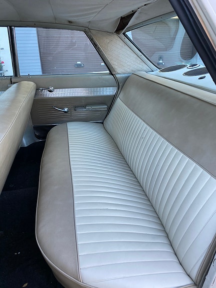 Pontiac Catalina 5 of 8