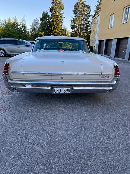 Pontiac Catalina 4 of 8