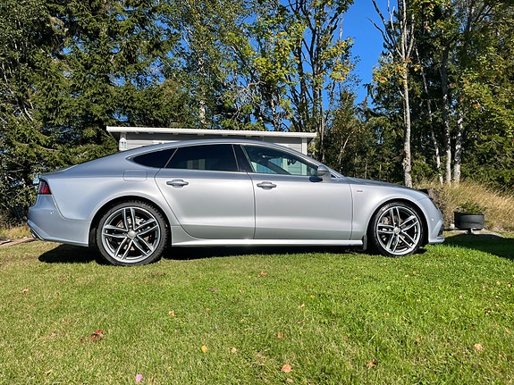 Audi A7 4 of 11