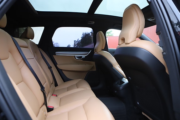 Volvo V90 14 of 22