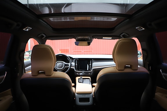 Volvo V90 16 of 22