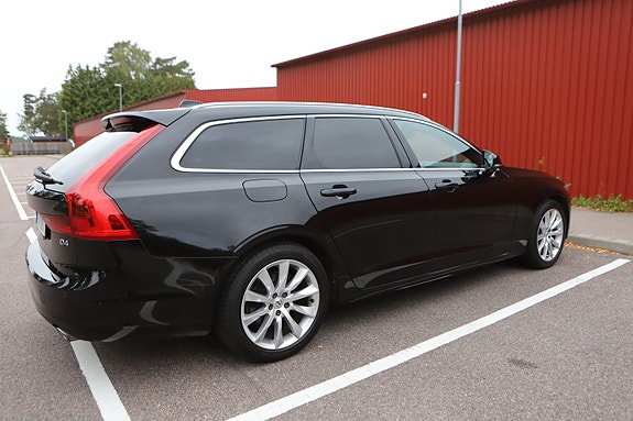 Volvo V90 7 of 22