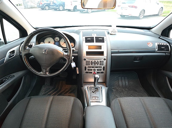 Peugeot 407 9 of 12