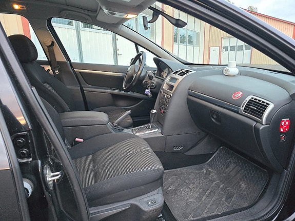 Peugeot 407 8 of 12