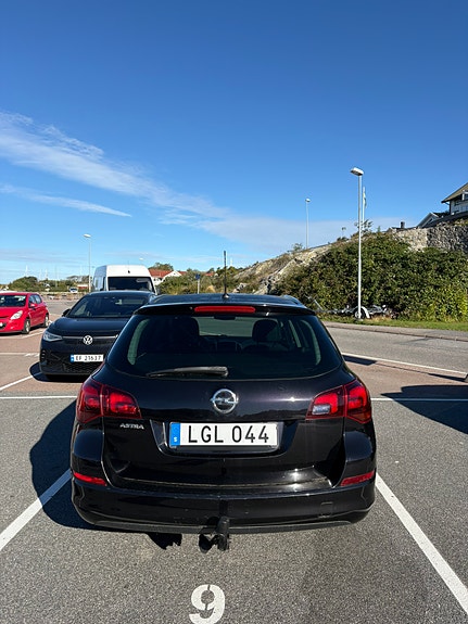 Opel Astra 3 of 14