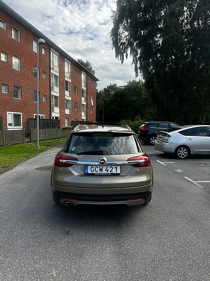 Opel Insignia Country Tourer 6 of 17