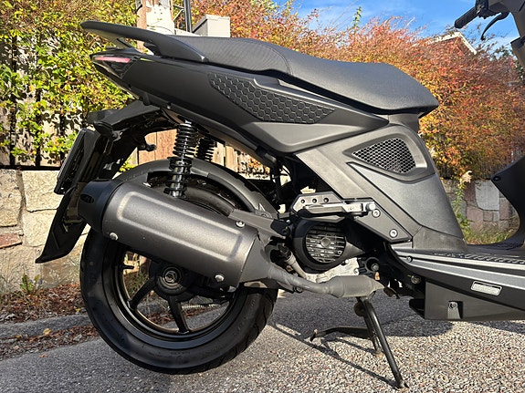 Kymco Super 8R 7 of 12
