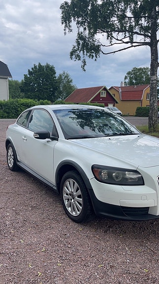 Volvo C30 3 of 4