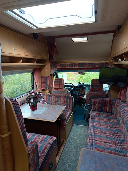 Swift Royale 590 9 of 14