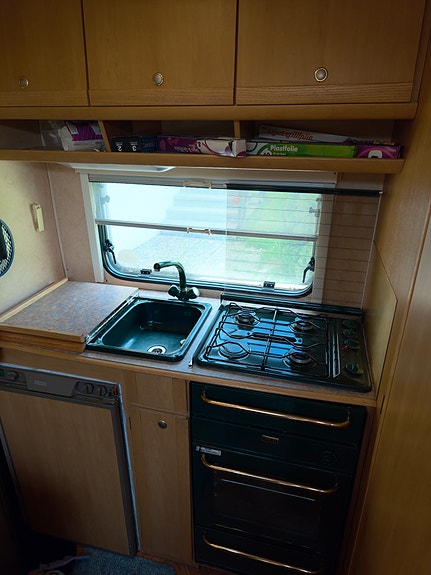 Swift Royale 590 12 of 14