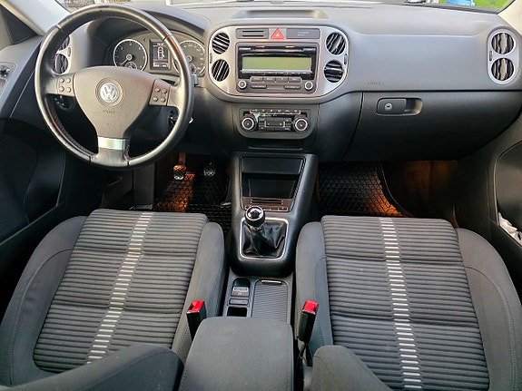 Volkswagen Tiguan 13 of 26