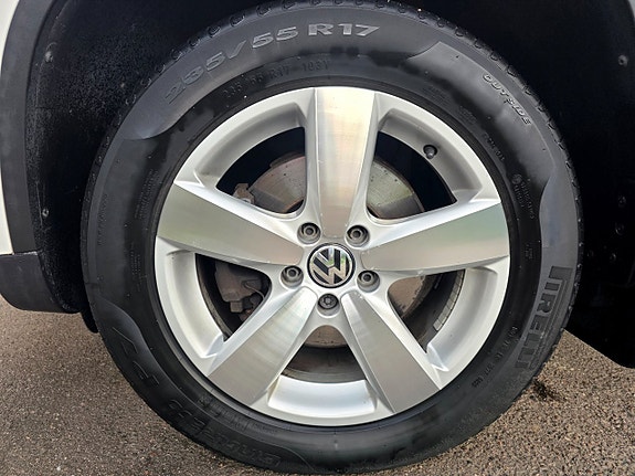 Volkswagen Tiguan 24 of 26