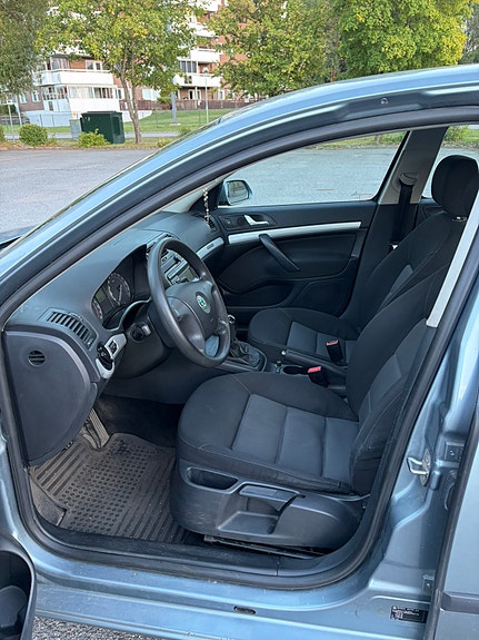Skoda Octavia 8 of 11