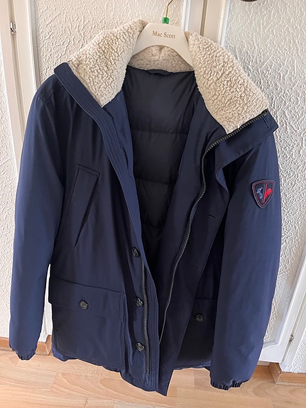 Product image 1 of 6