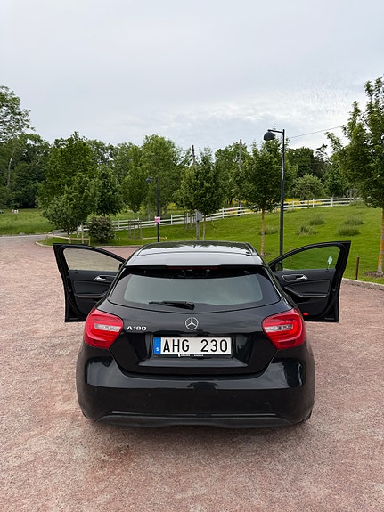 Mercedes-Benz A180 3 of 6