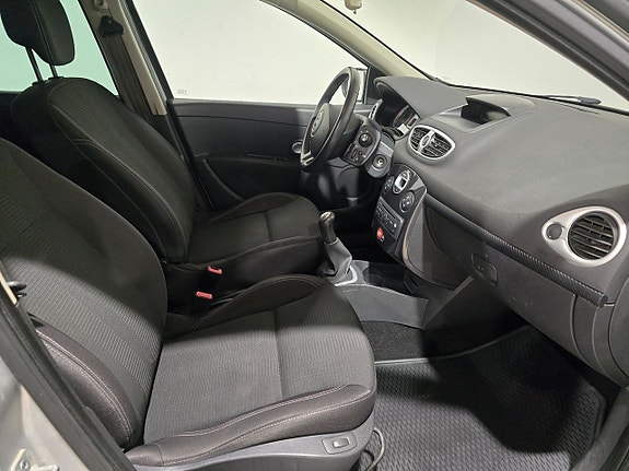 Renault Clio 9 of 14