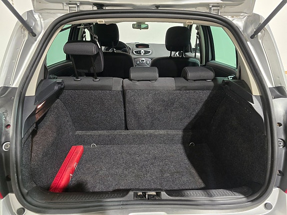 Renault Clio 14 of 14