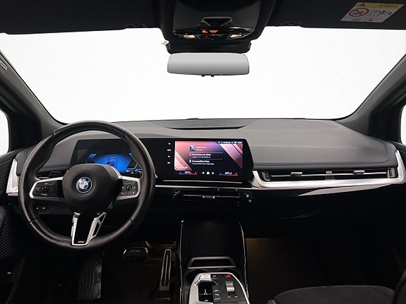 BMW 225e 14 of 30