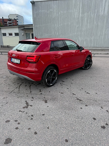 Audi Q2 4 of 9