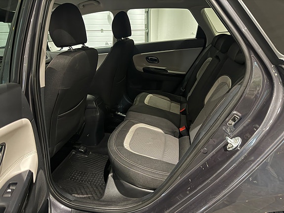 Kia Ceed 8 of 14