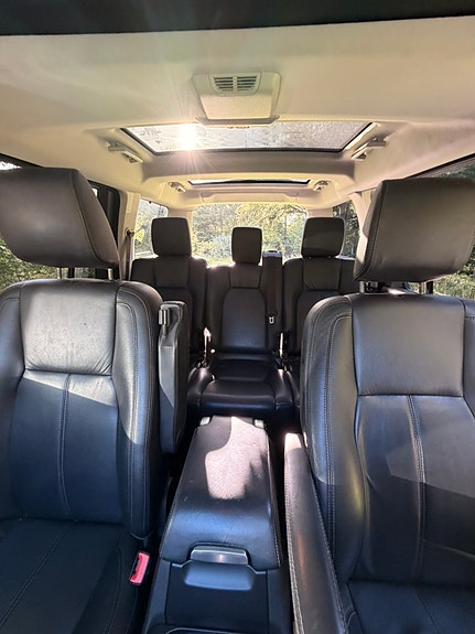 Land Rover Discovery 4 28 of 30