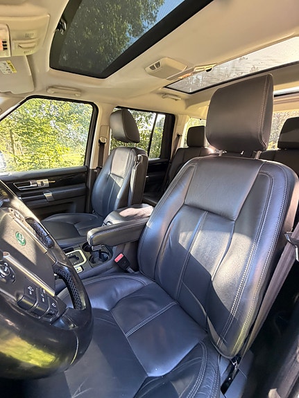Land Rover Discovery 4 22 of 26